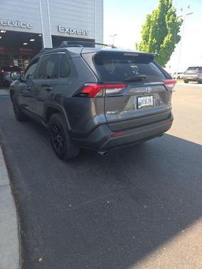 Magnetic Gray Metallic 2019 Toyota RAV4 XLE Premium