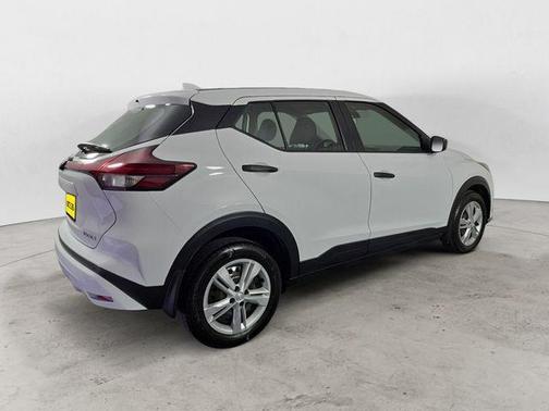Fresh Powder 2024 Nissan Kicks S