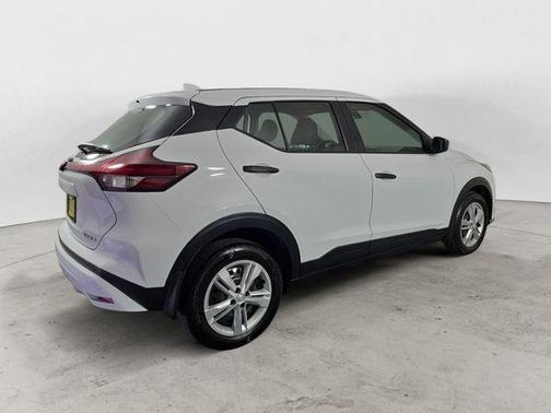 Fresh Powder 2024 Nissan Kicks S