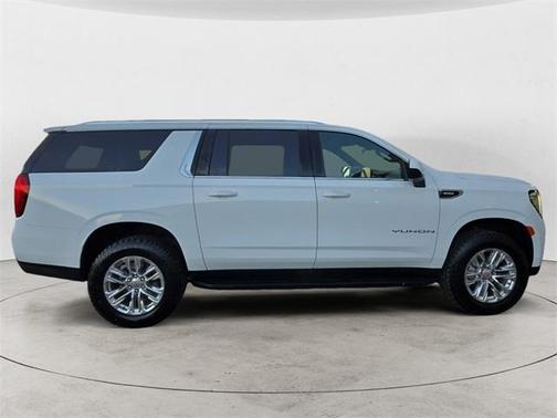 2023 GMC Yukon XL SLE