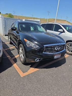 Black Obsidian 2014 INFINITI QX70 Base