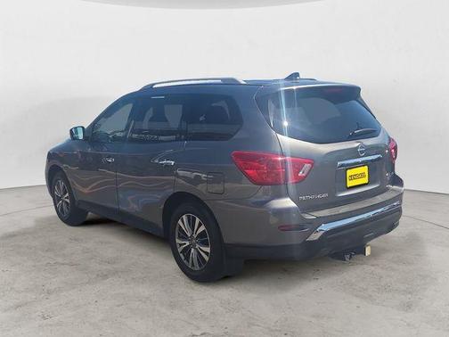 Gun Metallic 2019 Nissan Pathfinder SL