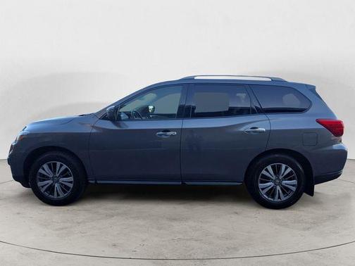Gun Metallic 2019 Nissan Pathfinder SL