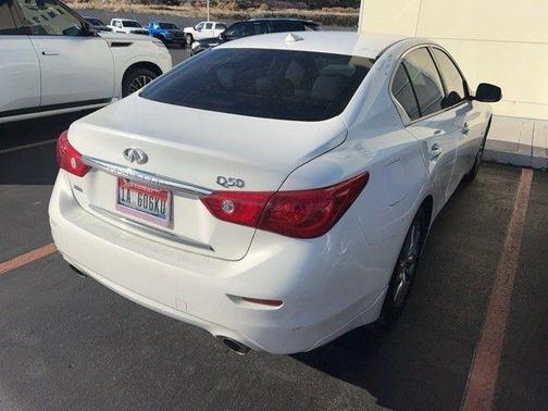 2015 INFINITI Q50 Base