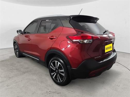 2019 Nissan Kicks SR