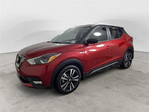 2019 Nissan Kicks SR