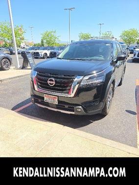 Black 2022 Nissan Pathfinder Platinum