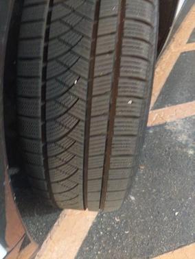 Summit White 2023 Chevrolet Traverse Premier