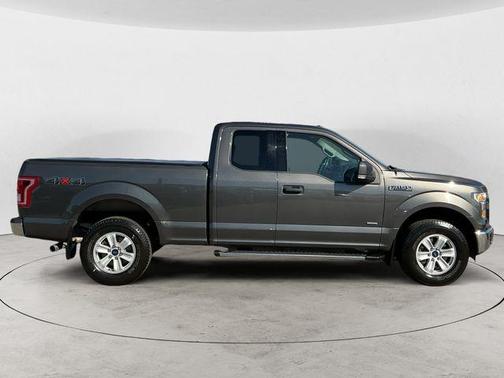 Magnetic Metallic 2015 Ford F-150 XLT