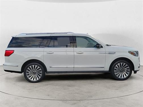 2021 Lincoln Navigator L Reserve