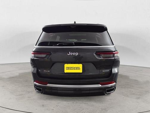 Metallic 2022 Jeep Grand Cherokee L Summit