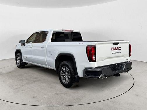Summit White 2024 GMC Sierra 1500 SLE