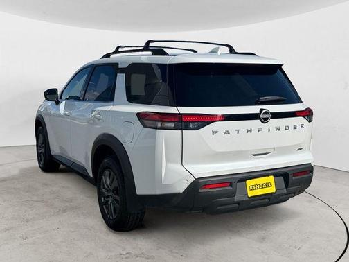 Everest White P 2025 Nissan Pathfinder SV