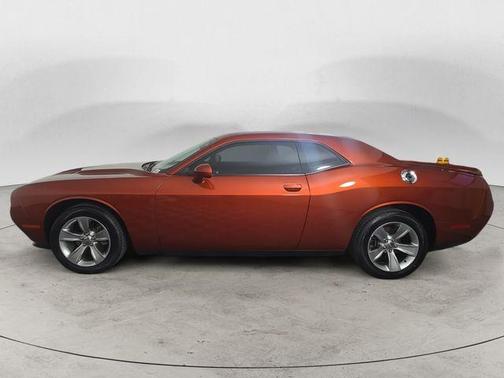 Sinamon Stick 2021 Dodge Challenger SXT