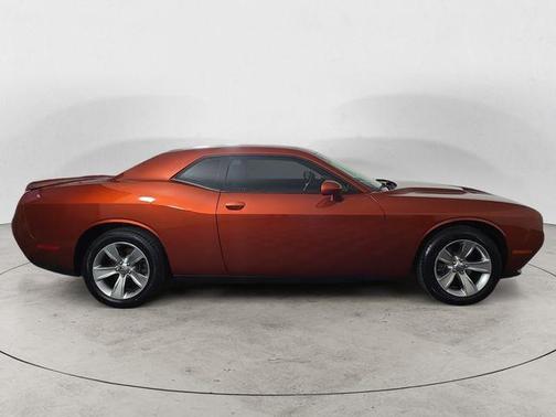 Sinamon Stick 2021 Dodge Challenger SXT