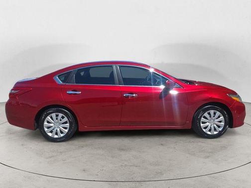 Scarlet Red 2018 Nissan Altima 2.5 S