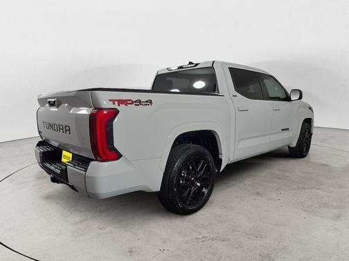 Ice 2024 Toyota Tundra SR5