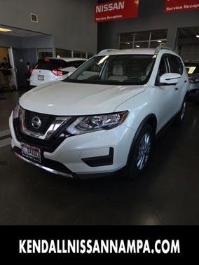 White 2018 Nissan Rogue SV
