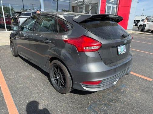 Magnetic 2015 Ford Focus ST Base