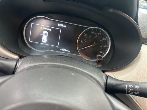 2021 Nissan Versa 1.6 SV