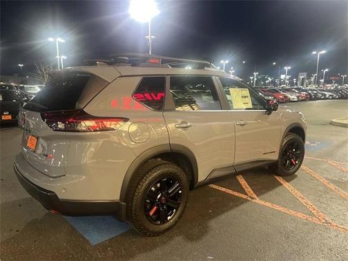 2025 Nissan Rogue Rock Creek