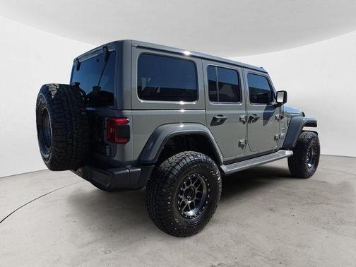 Sting Gray Clearcoat 2022 Jeep Wrangler Unlimited Sahara