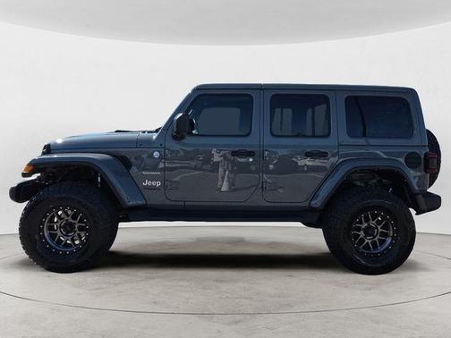 Sting Gray Clearcoat 2022 Jeep Wrangler Unlimited Sahara