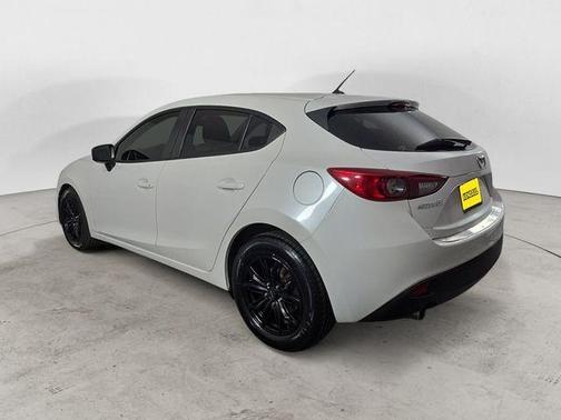 2015 Mazda Mazda3 i Sport