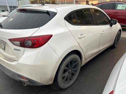 2015 Mazda Mazda3 i Sport