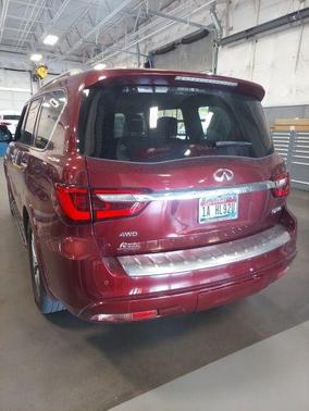 2021 INFINITI QX80 Luxe