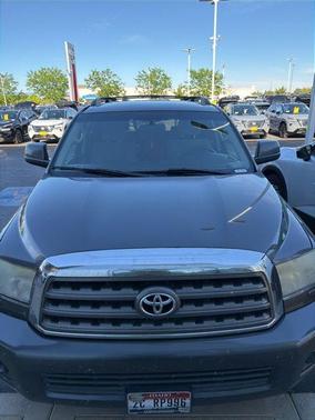 Magnetic Gray Metallic 2016 Toyota Sequoia SR5