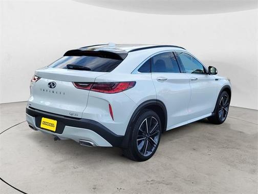 2025 INFINITI QX55 ESSENTIAL