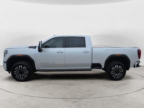 White Frost 2025 GMC Sierra 3500 Denali Ultimate