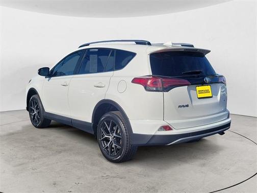 2018 Toyota RAV4 SE