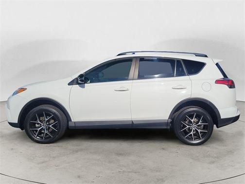 2018 Toyota RAV4 SE