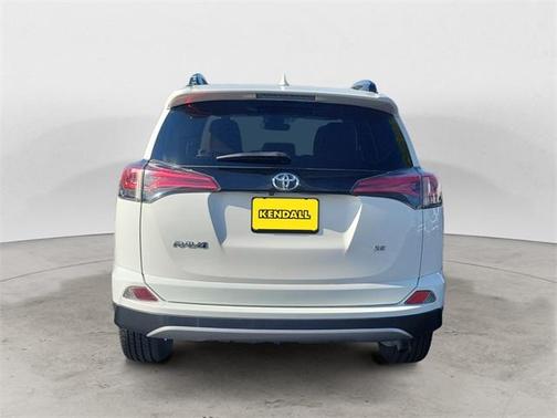 2018 Toyota RAV4 SE