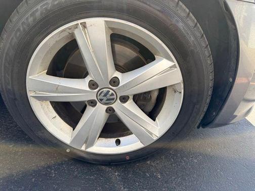 2014 Volkswagen Passat