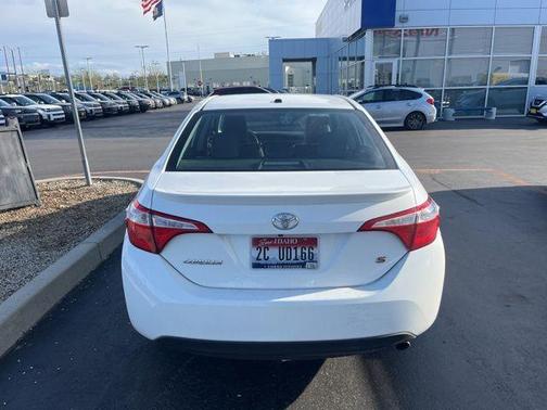 Super White 2016 Toyota Corolla S Plus