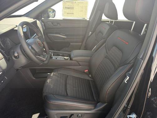 Black 2026 Nissan Pathfinder Rock Creek