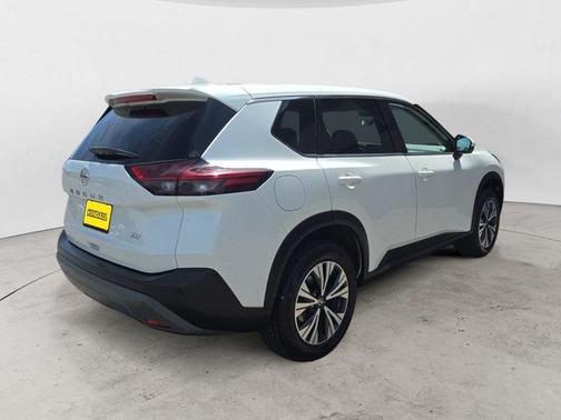 Pearl White 2021 Nissan Rogue SV