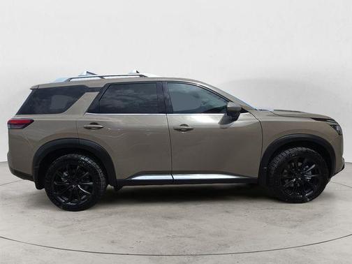 Baja Storm 2024 Nissan Pathfinder Platinum