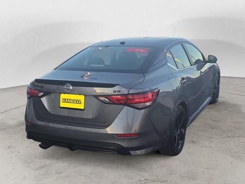 2 Tone Gray / Black Roof 2023 Nissan Sentra SR