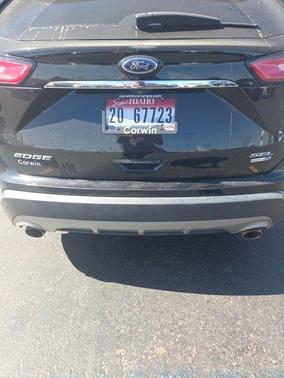 Black 2020 Ford Edge SEL