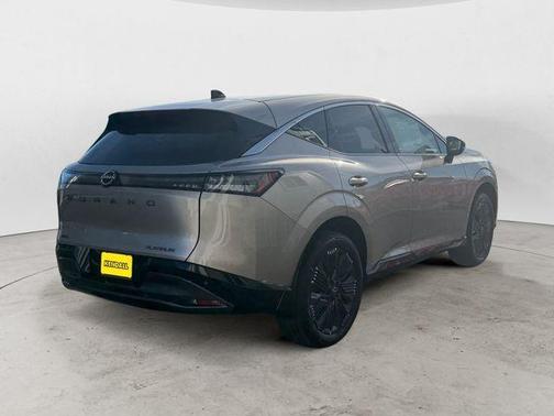 Champagne Silver 2026 Nissan Murano Platinum