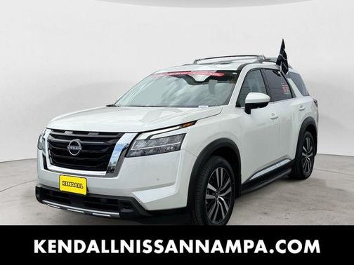 2023 Nissan Pathfinder Platinum