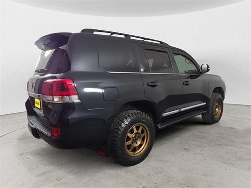 2020 Toyota Land Cruiser Base