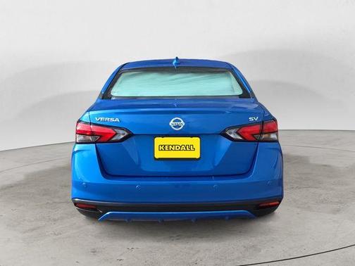 Electric Blue Metallic 2020 Nissan Versa 1.6 SV