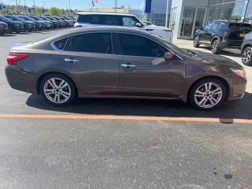 Java Metallic 2016 Nissan Altima 2.5 S