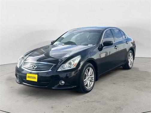 2013 INFINITI G37x Base
