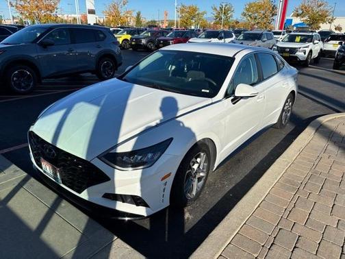 2022 Hyundai SONATA SEL